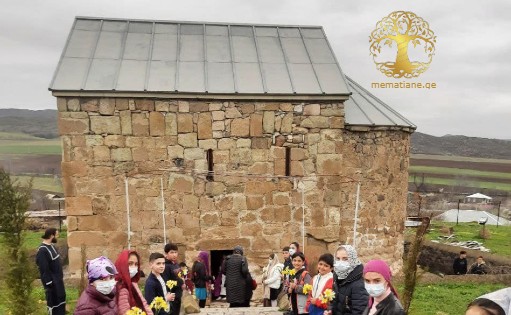 ქვეში (ბოლნისი) ღვთისმშობლის ხარების სახელობის ტაძარი