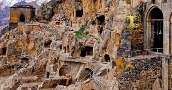 ვარძიის (ასპინძა) მონასტერი