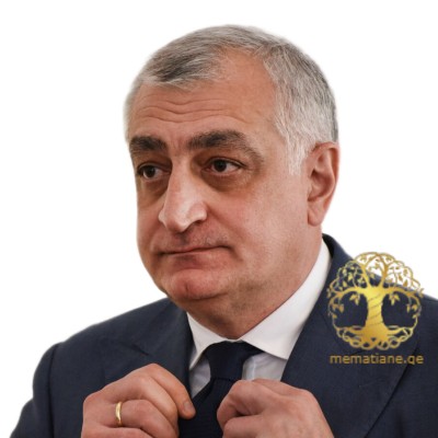 ხაზარაძე მამუკა ტაძრის აღმშენებელი