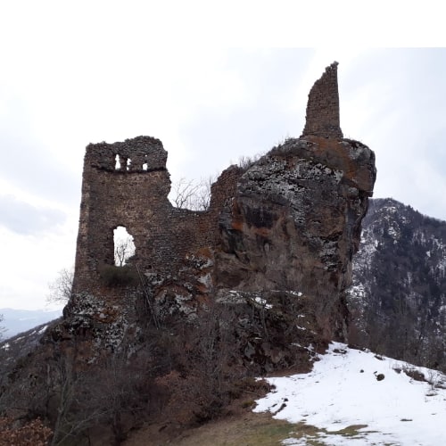 წრიოხის ციხე, სოფელი აწყური, ახალციხე. ირაკლი მურადაშვილისგან