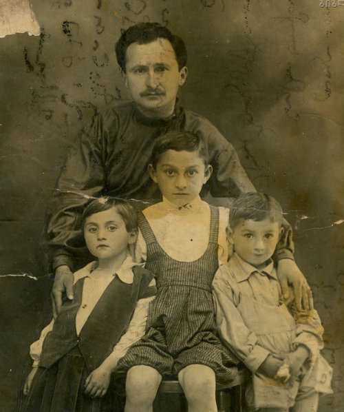 Нижерадзе Константин Константинович  (1869–1939), Из Грузии, генерал-майор (1916).