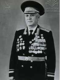 Шиошвили Пантелеймон Шиоевич (1906–2001), Из Грузии, генерал-майор (19.02.1953).