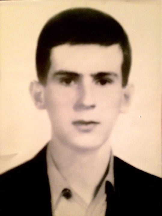 ლაშა ლაშხია 1974-93წწ დაკარგ. 19 წლის, სოხუმი, აფხაზეთში. N801 შილკის ოპერატორი. დაბ. სოხუმი აფხაზეთი