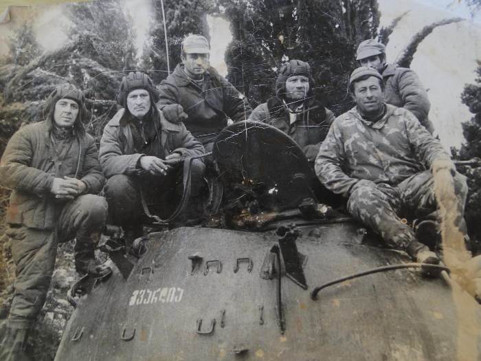 თამაზ ჯალაღონია 1946-93წწ. გარდ. 47 წლის, სოფ შრომა სოხუმი აფხაზეთი დაბ. სოფ ახუთი ჩხოროწყუ