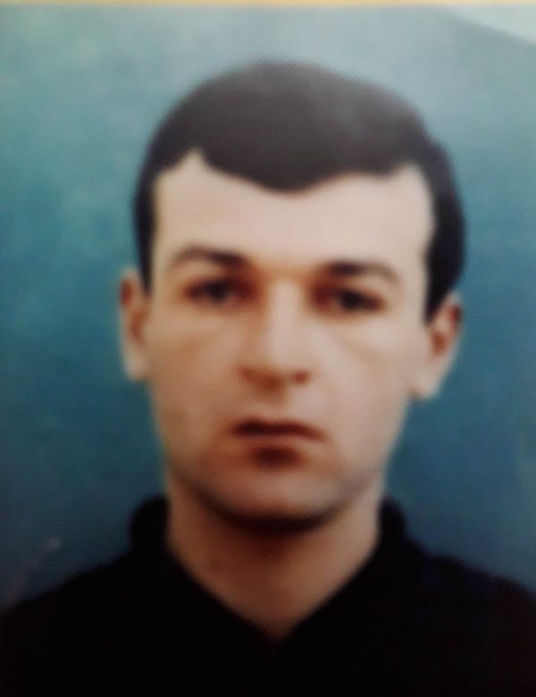 ონიანი დათო ჯამბულის ძე 1975-2001წწ პარტიზანი გარდ. აფხაზეთი დაბ. ახალდაბა ოჩამჩირე
