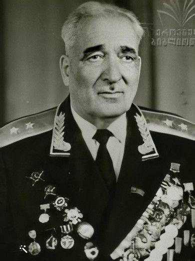 ვლადიმერ ჯანჯღავა  ნიკოლოზის ძე 1907-1982წ გენერალ ლეიტენატი, გმირი  დაბ.გუბი ხონი იმერეთი