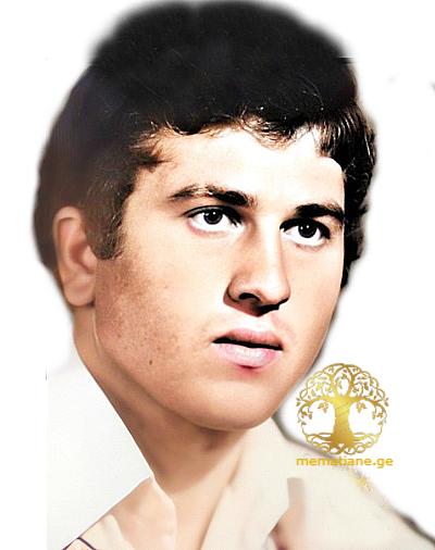 თამაზ გოგუა 1960-93წწ. დაკარგ. სოფ. კამანი სოხუმი. დ. სოფ. ვარჩა გულრიფში აფხაზეთი