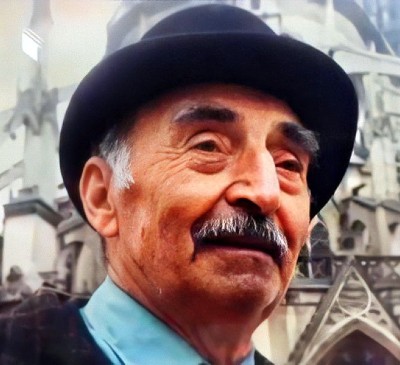 ანდრო სიმაშვილი  1923-2019წწ გარდ. 96 წლის. ლოტბარი:  2002 წელს ფრანგული ანსამბლების — მარანისა და ირინოლას — მიწვევით გაემგზავრა პარიზში ქართული ხალხური სიმღერების სასწავლებლად. დაბ. სოფ. ართანა, თელავი.