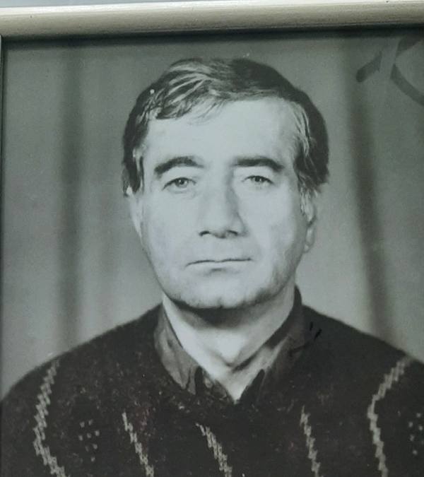 ფრიდონ მჭედლური  დაბ. თიანეთი