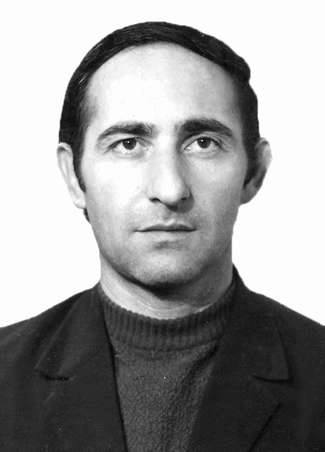 იგორი თოფურია 1938-93წწ გარდ. სოფ გუმისთა სოხუმი დაბ. სოფ ბაღმარანი გულრიფში აფხაზეთი