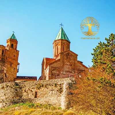 მოქმედი ეკლესიები და მოღვაწე სასულიერო პირები