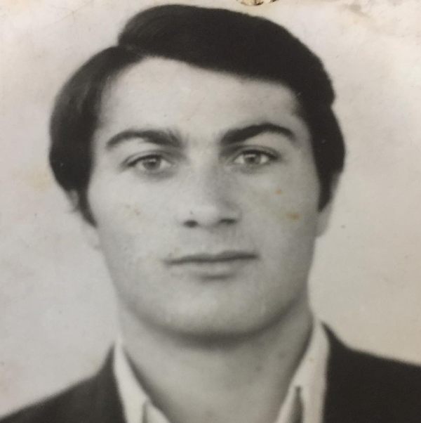 ნოდარ, თამაზ, ნუგზარ ხვინგია ძმები გარდ. სოფ. ფშაფი დაბ. სოფ. ფშაფი გულრიფში აფხაზეთი