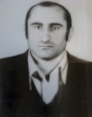 რევაზ ქოჩქიანი 1948-1993წწ.  08/01/93წწ. გარდ. 45 წლის ქ. გაგრა, აფხაზეთი ავაზა დაბ. სოფ. მულახი მესტია სვანეთი 