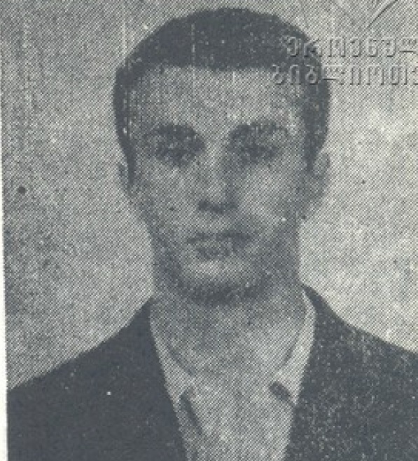 მამუკა გივის ძე ჯმუხაძე 1973-93 გარდ. სოფ. ლაბრა აფხაზეთი დაბ. თბილისი