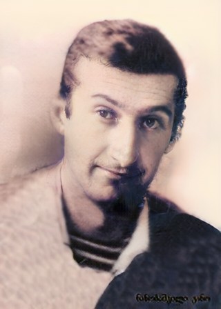 ვანო ნანობაშვილი 1965-93წწ გარდ. 28 წლის, სოფ. შრომა აფხაზეთი. სამხედრო კომისარიატის რეზერვის ოფიცრების აღრიცხვისა და გაწვევის სექტორის უფროსი ლეინტენატი დაბ. სოფ.ვაქირი სიღნაღი კახეთი